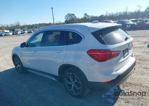 2018 BMW X1 xDrive28I z USA, uszkodzony, nr VIN WBXHT3C33J5K27594